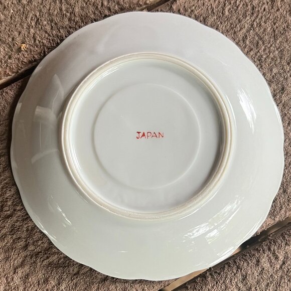 Vintage Japan Porcelain Roses Teacup & Saucer with Gold Trim, Set #1 - Picture 9 of 11